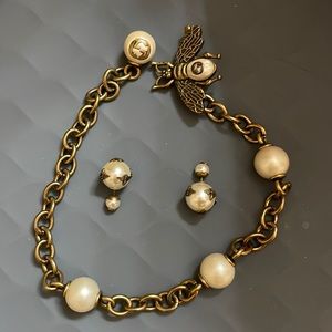 Necklace and earrings set